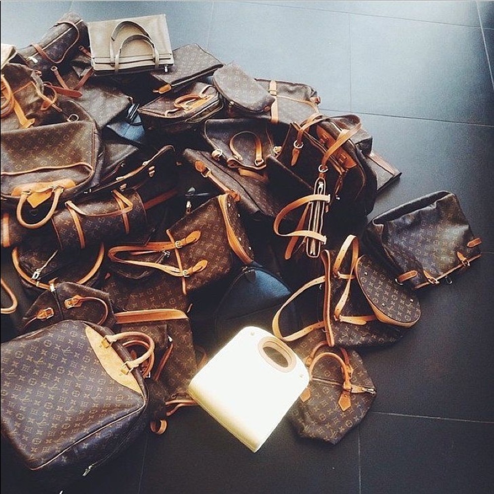 Meet your Posher, Miss Banks